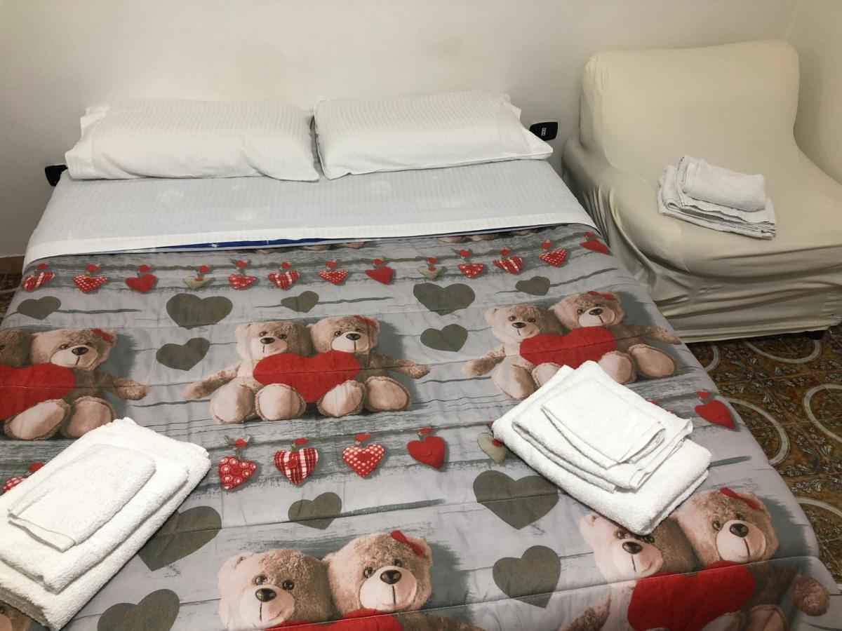 Quartieri Spagnoli Homecasa Vacanze Неаполь Экстерьер фото